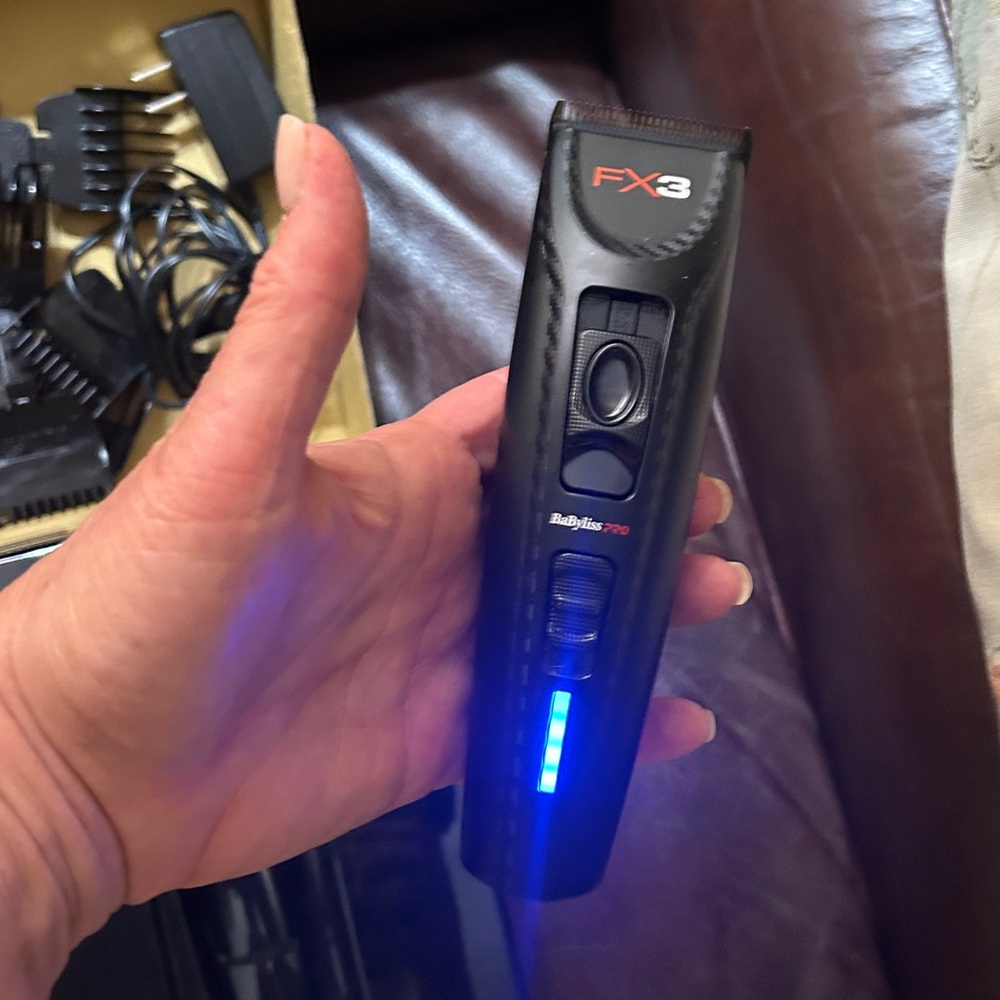 Babyliss PRO FX3 Clipper - Picture 2 of 10